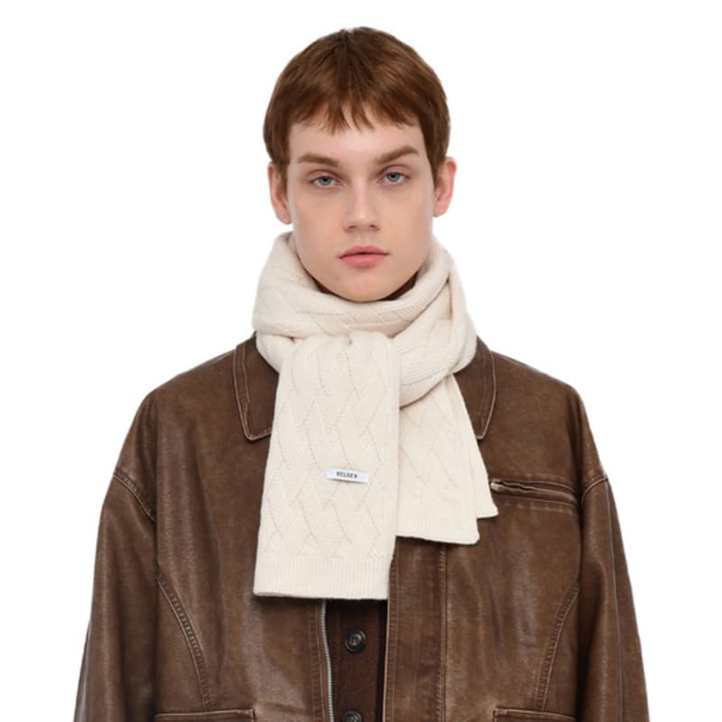 

Velsey Intrecciato Woven Knit Muffler [IVORY] IVORY