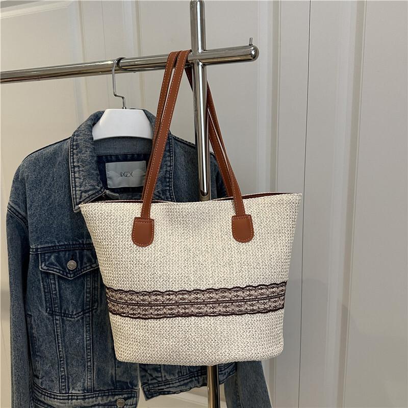 High-End Woven Bag 2026 Spring Summer Fashion Simple Large Capacity Tote Bag Spring Versatile Beach Shopping Bags For Lady