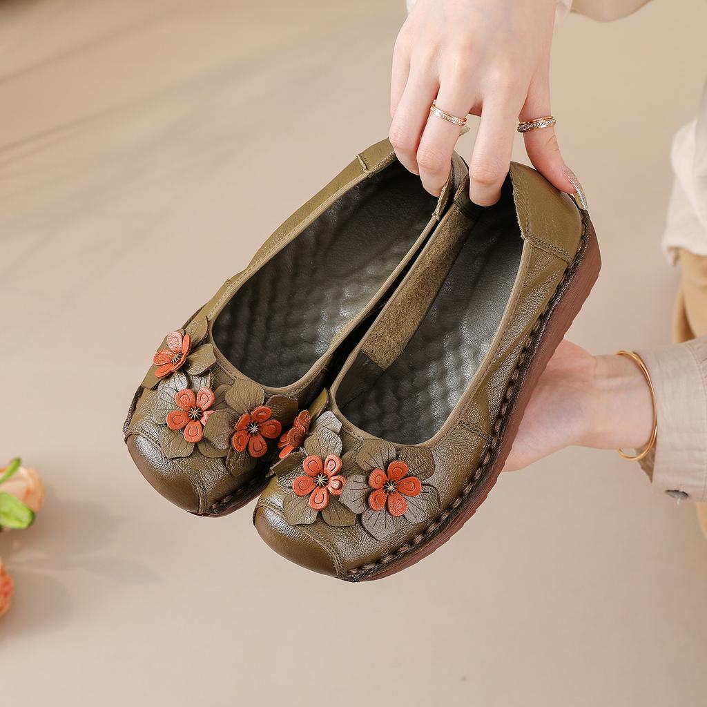 Fashion New Genuine Leather Wedge Pumps Women Med Heeled Pump Slip On Flats Elderly Woman Retro Moccasins Ladies Flat Sole Shallow Shoe