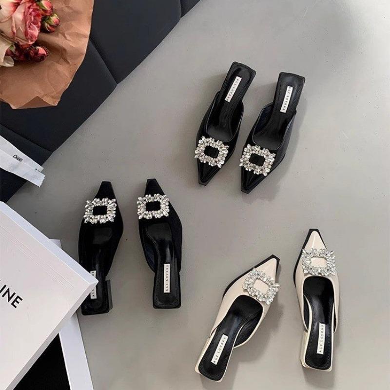 New Comfortable Low Shoes Cover Toe Slippers Casual Shallow Glitter Slides Slipers Women Square Heel Pointed Luxury Jelly Rubber