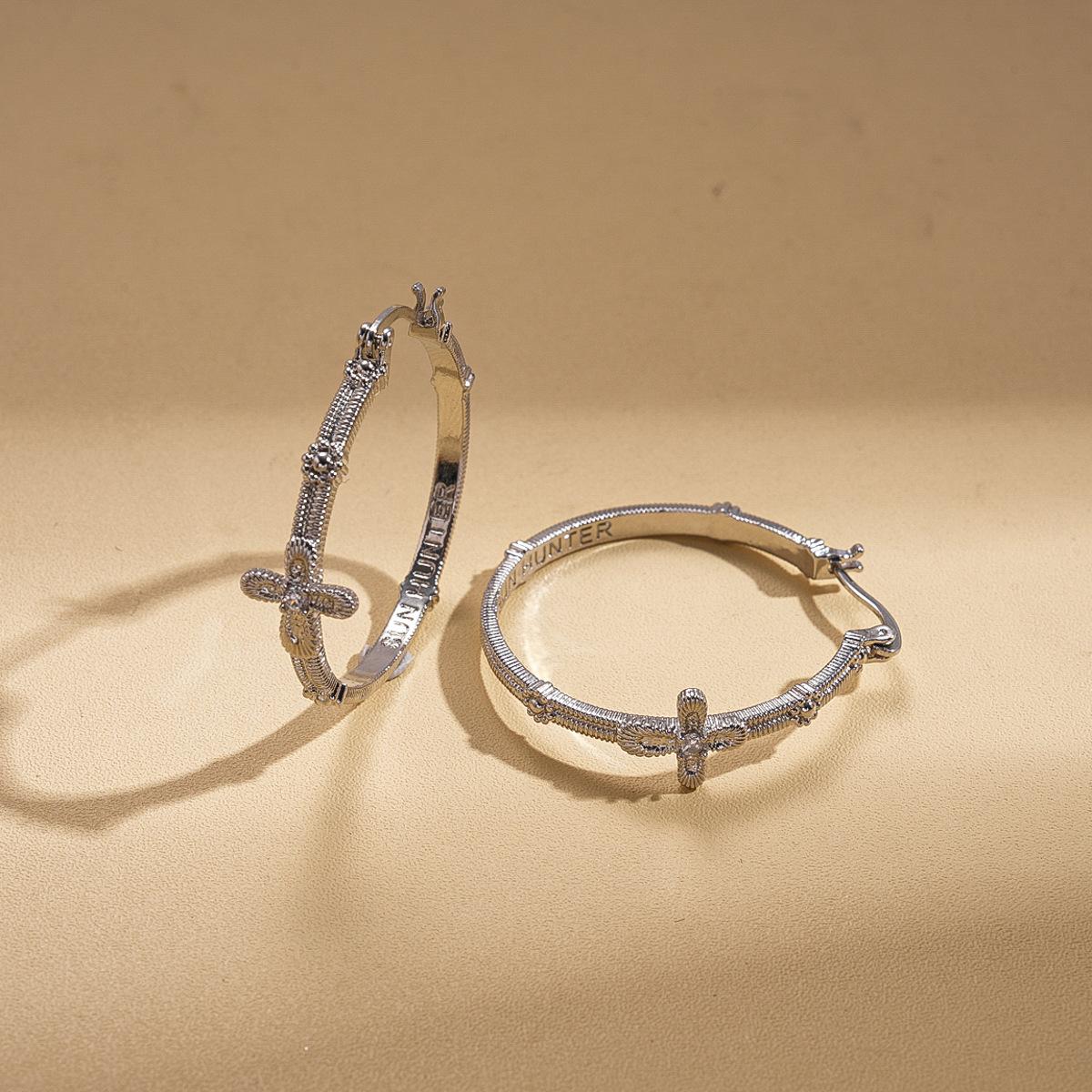 

10k light gold zircon cross round earrings ins wind ear buckle light luxury earrings.