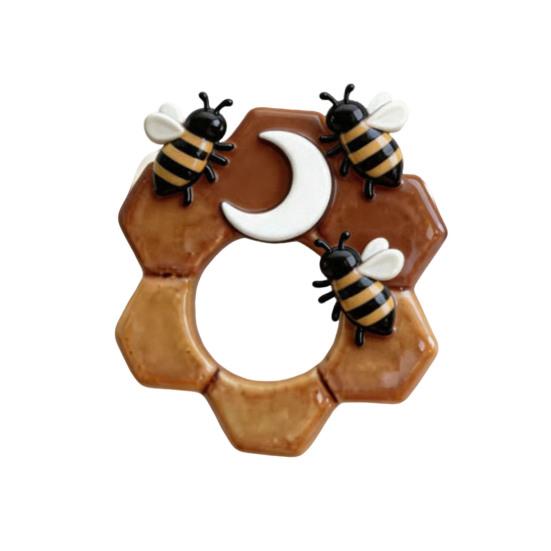 Glasses Holding Brooch Stylish Eyeglass Clip Pin Secure Glasses Holder Pin Shirts Jackets Scarves Brooch Eyewear Holder for Teachers Nurses Readers