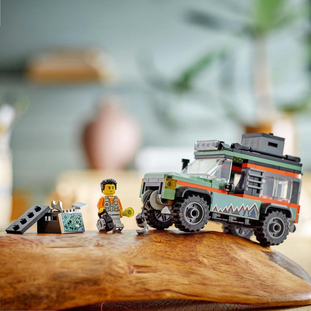 LEGO Harry Potter: Hagrid & Harry's Escape from Privet Drive 76459 (Toy for Boys and Girls)