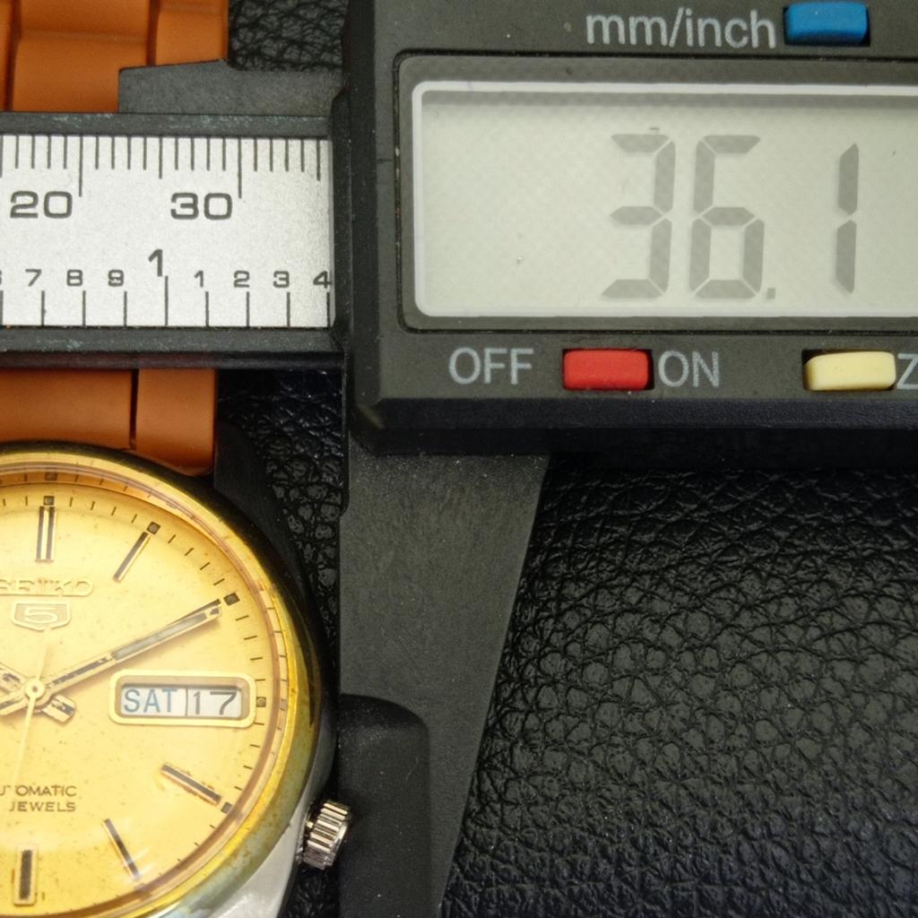 SEIKO 5 AUTOMATIC VINTAGE 7009A JAPAN MENS ORIGINAL DIAL WATCH a702390-5 R124-a702390