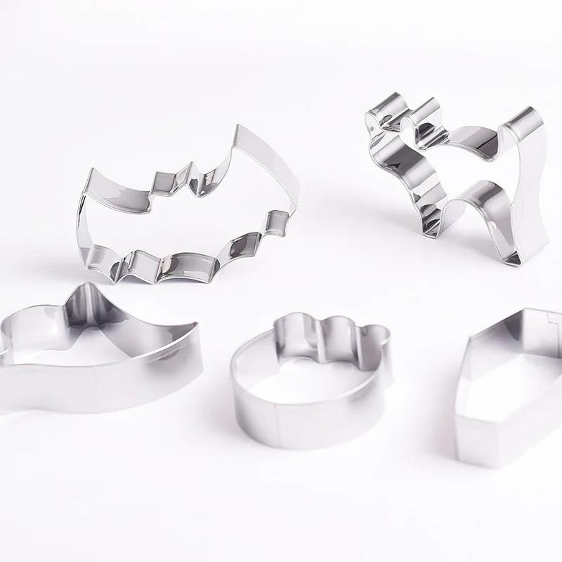 1 Set Halloween Stainless Steel Cookie Molds Pumpkin Bat Shaped Biscuit Moulds Baking Cutters for DIY Festive Cookies