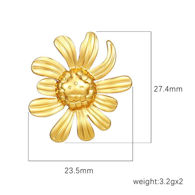 Small Daisy Flower Stainless Steel Earrings Exaggerated Niche Design Sense 18K Earrings