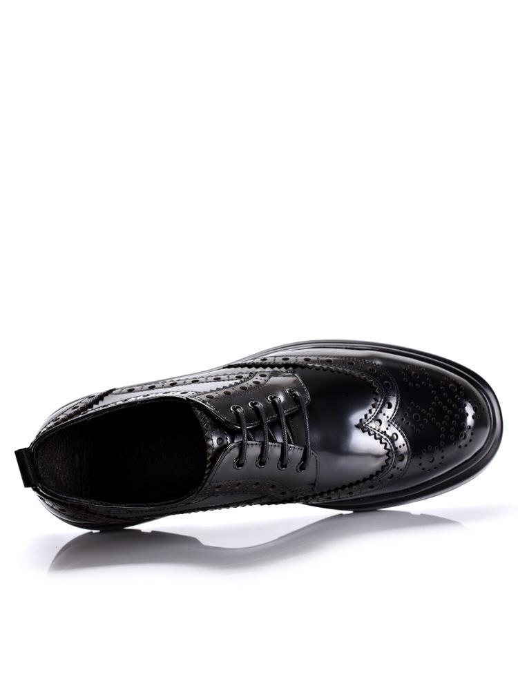 Men's Genuine Leather Brogue Lace-up Shoes: Spring/Autumn Style, Thick Sole, Carved Cowhide, British Business Casual