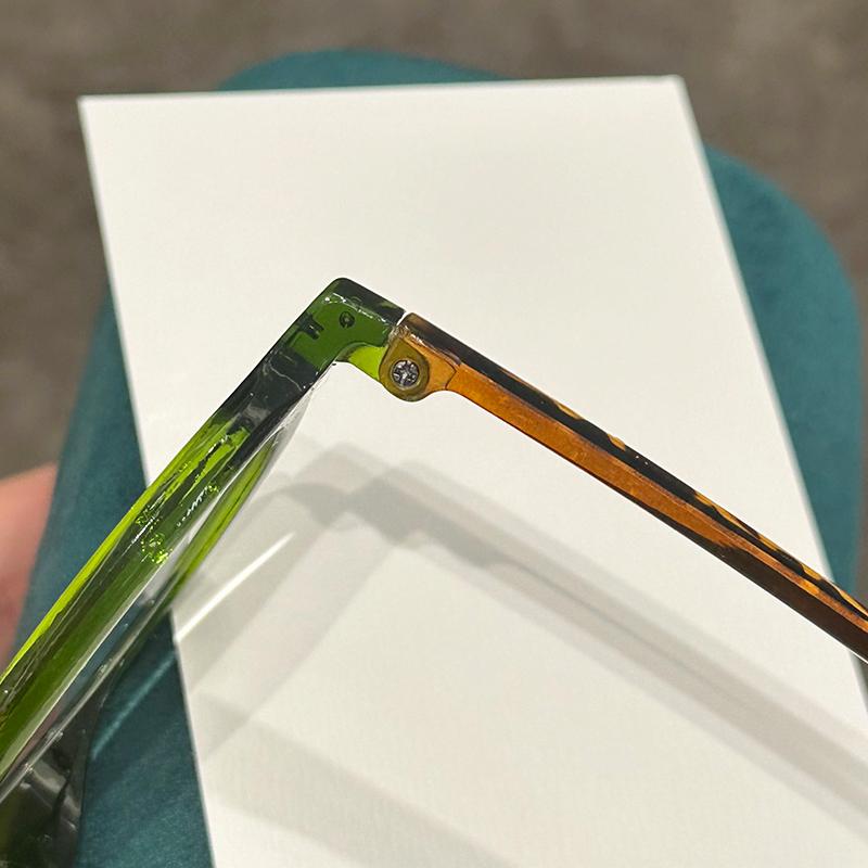 Green Tortoiseshell Oval Frame Reading Glasses Retro Small Presbyopia Eyewear Blue Light Blocking Eye Protection