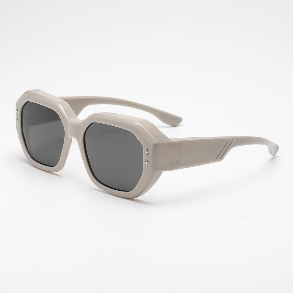 2025 European & American Versatile Ins Rivet Polygon UV-Blocking Polarized Sunglasses for Men & Women - Modern National Tide Style
