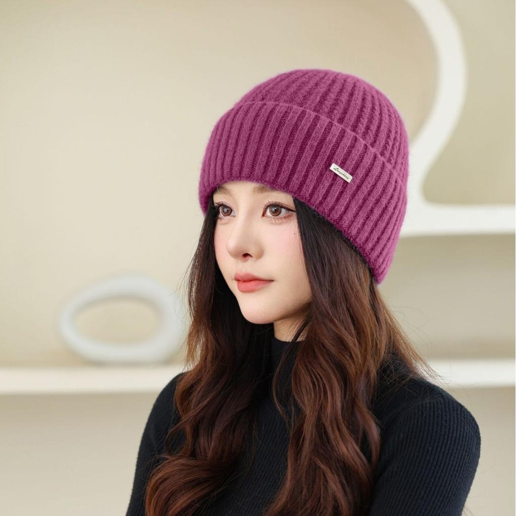 New Winter Hat for Women Knitted Versatile Warmth and Thickened Fashionable Wool Grandma Style Big Head Cold Hat