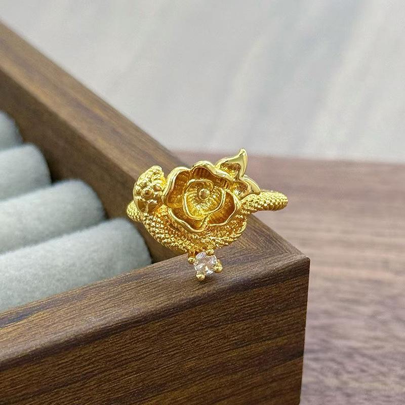 Medieval Vintage French Light Luxury Three-Dimensional Flower Opening Ring Retro Spiral Lotus High-End Ring
