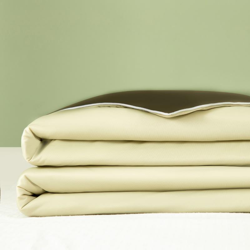 Cooling Silk Summer Blanket: Lightweight, Washable, and Perfect for Air Conditioning