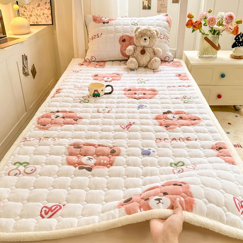 Plush Milk Velvet Mattress Pad - Thick Quilted Cushion for Dorms, Tatami, or Single Beds