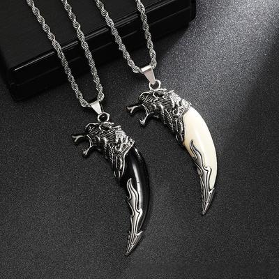 Domineering Resin Wolf Tooth Stainless Steel Necklace  Personality Trend All-match Tooth Pendant Jewelry Men