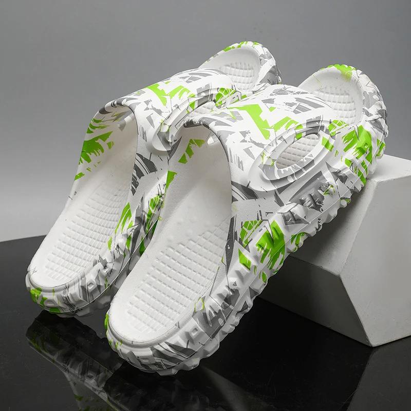 Outdoor Men Slippers Lightweight Men Beach Shoes Non-Slip Bathroom Slides Soft Indoor Home Sandals  Fashion Flip Flop