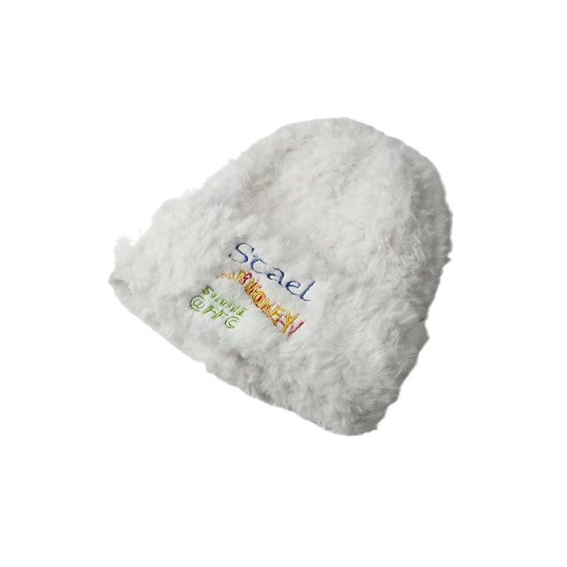 A Thick Loose Knitted Ear Protecting and Warm Cold Cap with A Large Head Circumference In Korean Style