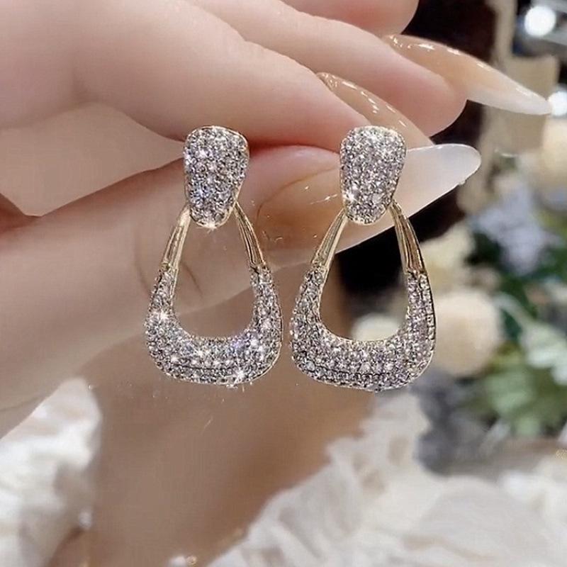 Full diamond geometric earrings niche design sense high-end new trendy stud earrings women's light luxury earrings