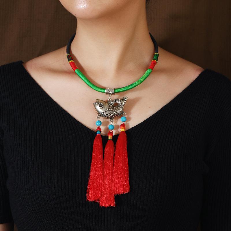 A few retro collars Miao short tassel neck chain woven Tibetan silver collarbone necklace women's performance accessories
