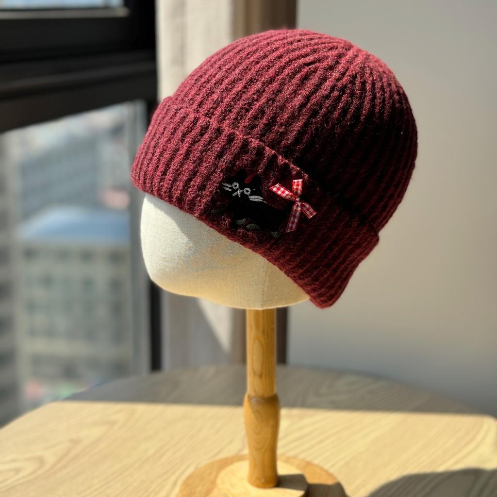 New Woolen Cute Puppy Embroidered Knitted Hat for Women in Autumn and Winter Japanese Style Warm and Versatile Small Pullover Hat with Face