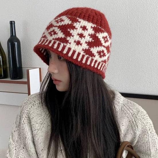 Women Retro Knitted Hat Winter Warm Rhombus Pattern Hat Big Head Sized No Brim Hat for Daily Outings Parties Dating