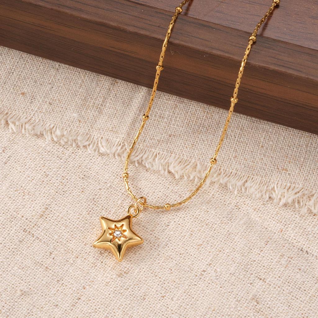 Star Twinkle Clavicle Necklace: Elegant Korean & Japanese Design for Fashion-Forward Women