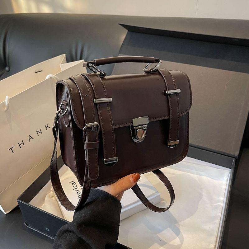 Borsa a tracolla giapponese per studenti, borsa a mano retrò, stile college, borsa a spalla da donna, decorazione in metallo, PU