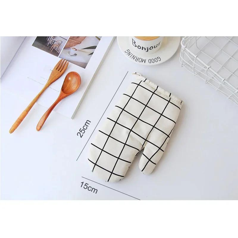 1 Piece Fashion Nordic Cute Cotton Non - Slip Yellow Gray Kitchen Cooking Baking BBQ Potholders Oven Mitts Microwave Gloves