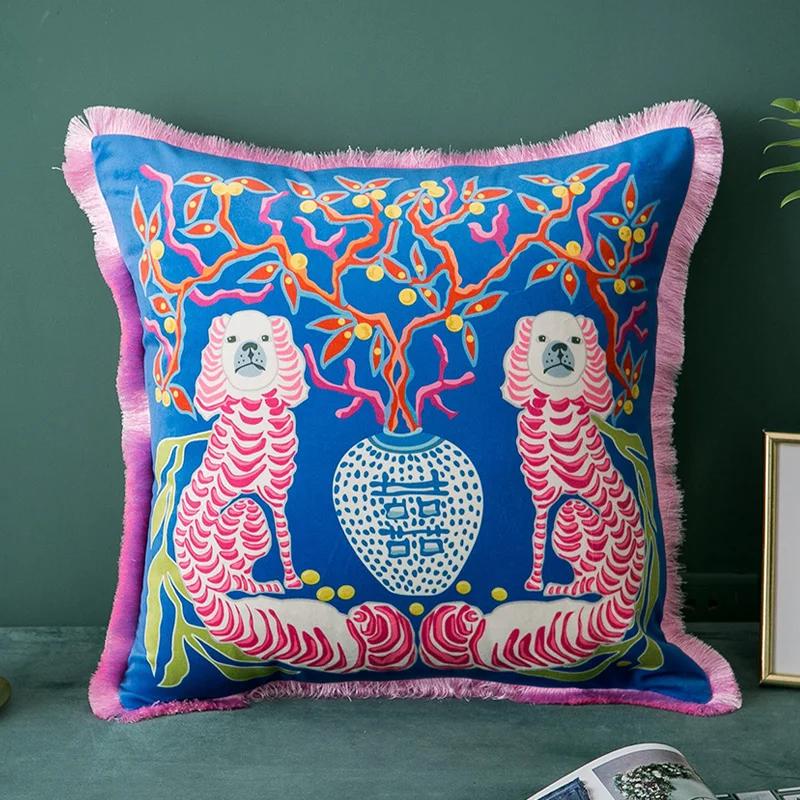 Medicci Home Gorgeous Cushion Cover Oriental Mystical Animals Print Ancient Style Decorative Pillow Case Luxury Coussin 50x50cm