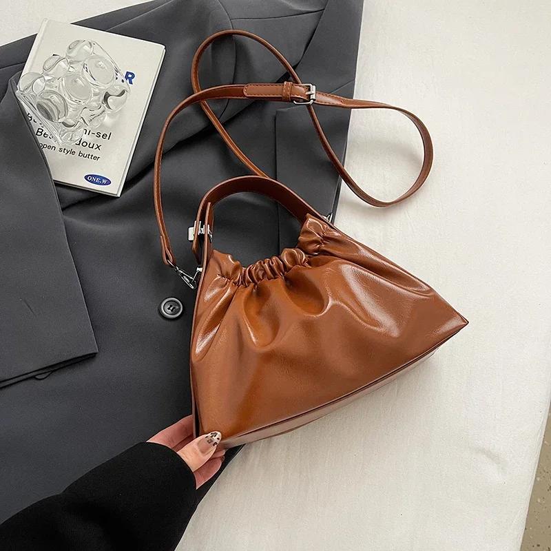 

Small PU Leather Crossbody Bags for Women 2026 Winter Y2K New Trend Fashion Shoulder Bag Solid Color Top-handle Handbags коричневый