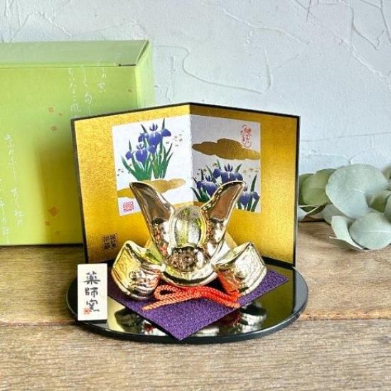 Yakushigama May Festival Tango no Sekku Success Samurai Helmet Doll, Gold-Decorated (Small), Boys' Day Traditional Ornament, Made in Japan, New