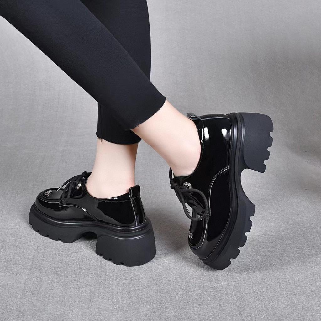Platform shoes women's autumn and winter round head lace-up letter decorative cow patent leather single shoes women's muffin