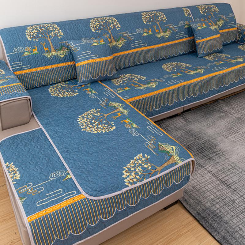 

Simplicity 3D Quilted Design Edge Binding Sofa Mat Active Printing and Dyeing Easy To Clean Sofacover Anti Slip and Dustproof Home Protective Cover 70x70cm 1pcs