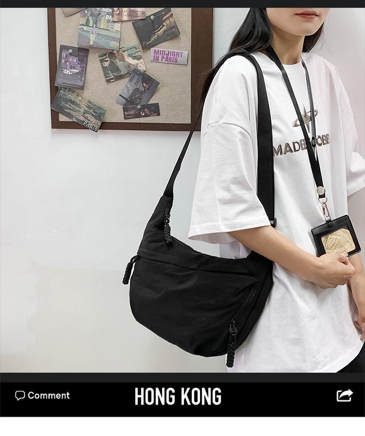 Japanese Style Large Capacity Nylon Crossbody Bag for Female Students