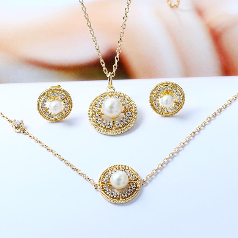 2021 New Japanese Light Jewelry Natural Pearl Zircon Bracelet for Women, Unique Design, Versatile Customization