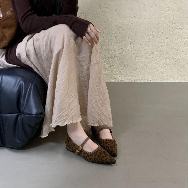 2025 autumn and winter new retro Mary Jane women's shoes soft-soled shoes inner height increase 4CM single shoes femininity flat shoes