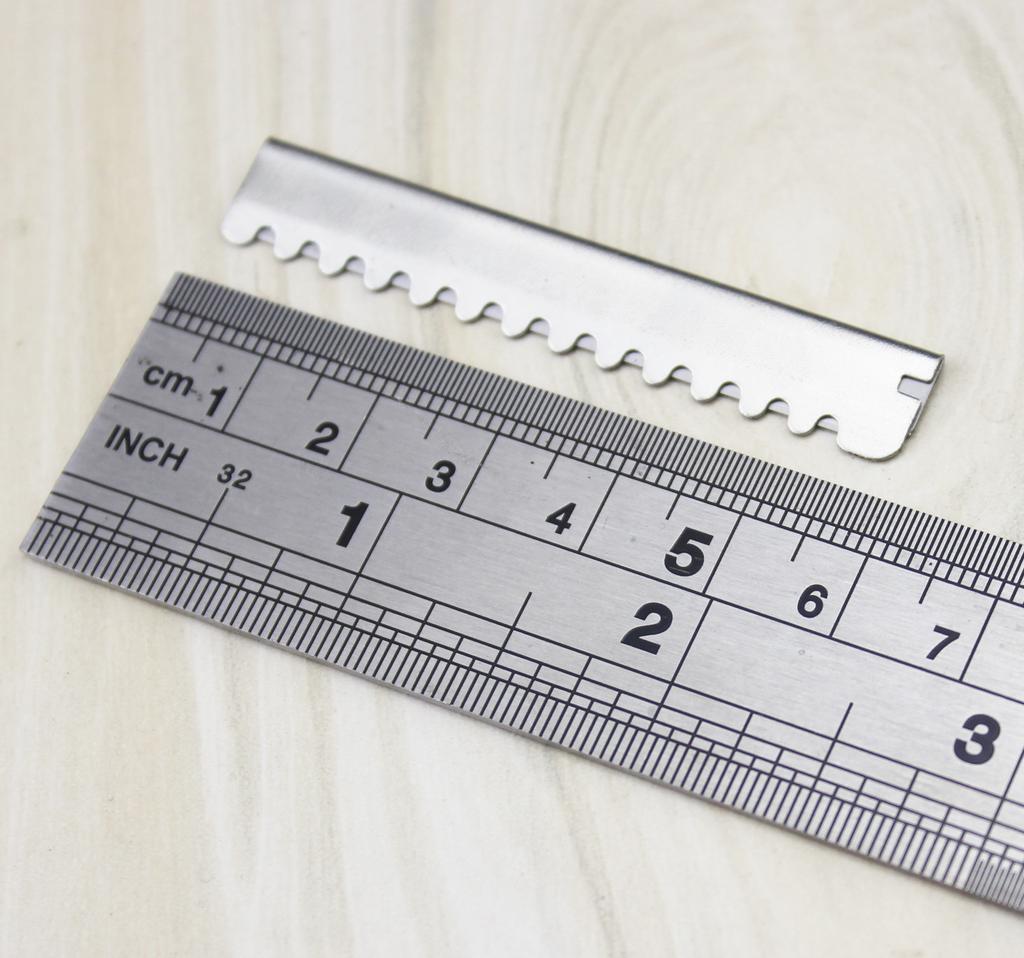 10pcs Safety Hair Shaving Blades Barber Stainless Steel Hair Trimmer Thinning Cutting Razor Blade Shaver Salon Hair Knife Blades