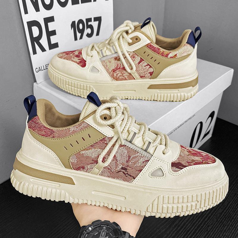 

Мужская обувь 2024 года, весна, новые дышащие низкие студенческие кроссовки, корейская версия, универсальные повседневные мужские спортивные туфли с белым приливом 44 коричневый