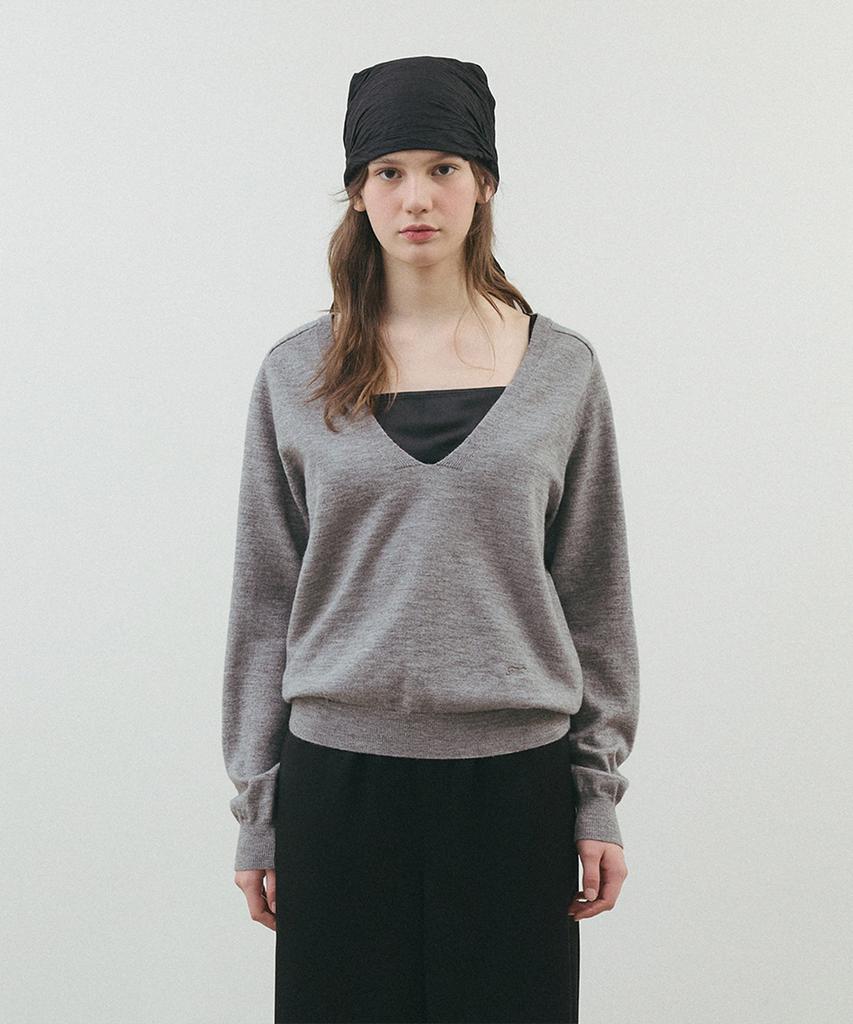 HANE Solid Deep V-Neck Knit 5 Colors
