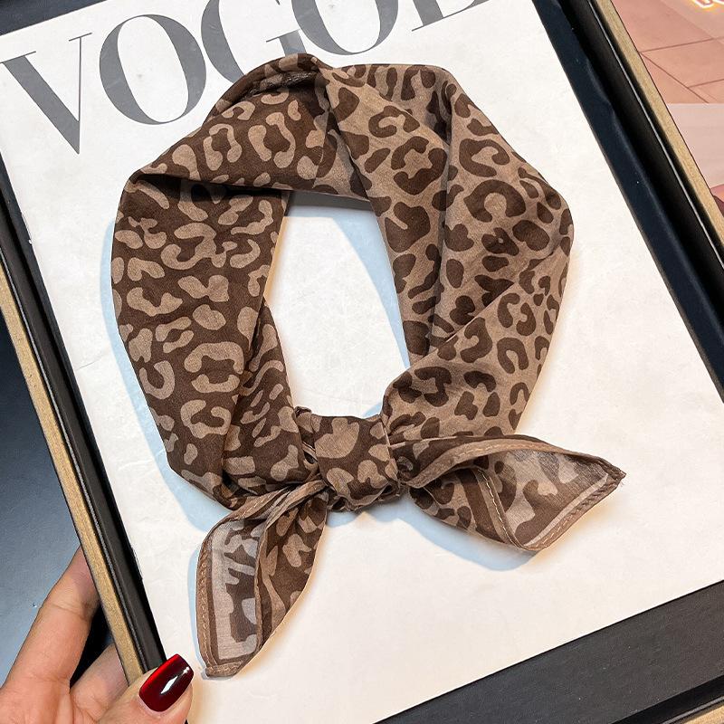 30% Silk 70% cotton Scarf Bandana Women Square Scarves Wrap Kerchief Fashion dot Headband Leopard Hijab Shawls Bandana Foulard