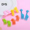 10 Stück zufällige Farbe, wiederverwendbar, langlebig, niedliches Tier-Fruchtstäbchen