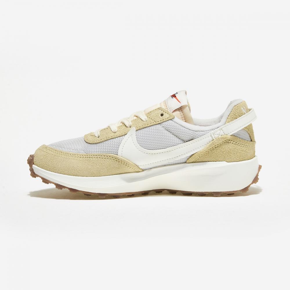 Nike Women S Nike Waffle Debut Vintage  001 