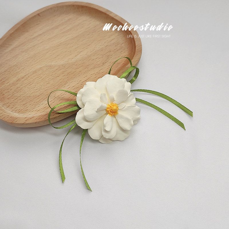 

Car Perfume Fragrance Fresh Flower Car Air Outlet Pendant Light Perfume Fragrant Stone Romantic Female New Car Gift Fresh Floral Air Vent Clip