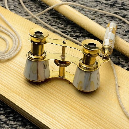 Lornetka z masy perłowej Mosiężna lornetka z uchwytem, ​​okulary teatralne, lornetka morska Kompaktowy prezent Piękny design