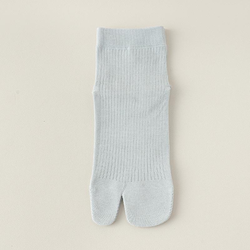Thin, Pure Cotton, Sweat-absorbing, Deodorizing, Antibacterial, Boneless Women's Two-toed Socks with Hoof Shoes and Short Socks