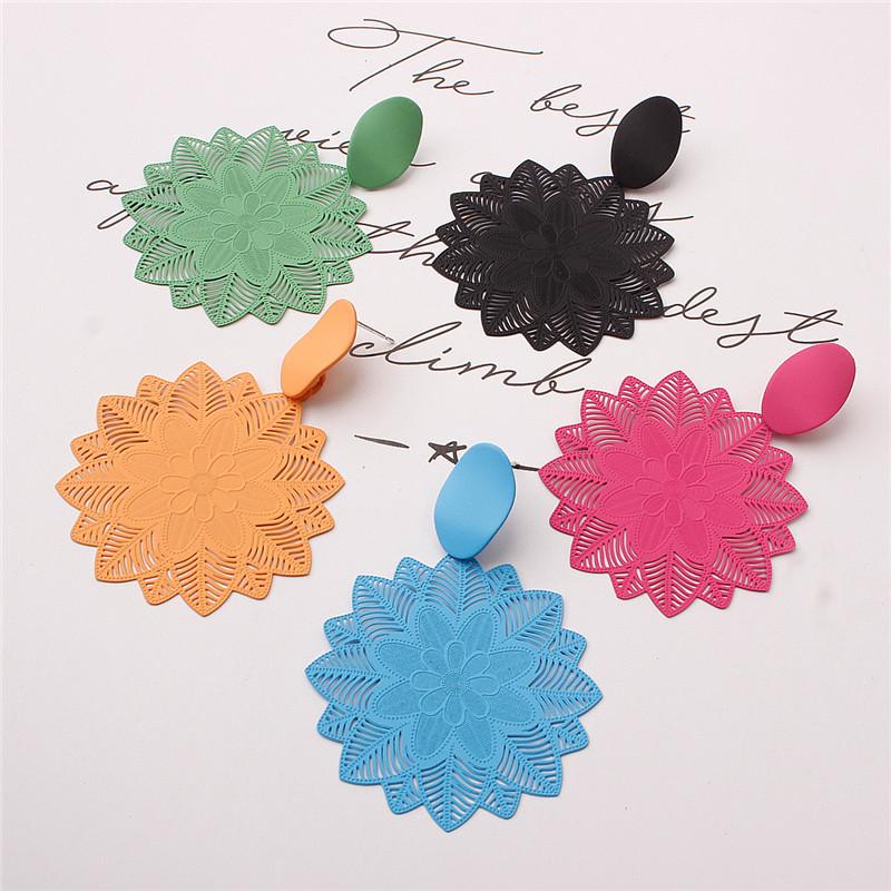 New Vintage Black Forest Flower Big Hollow Pattern Earrings For Women Korean Exaggerated Temperament Gothic Accessories Jewelry