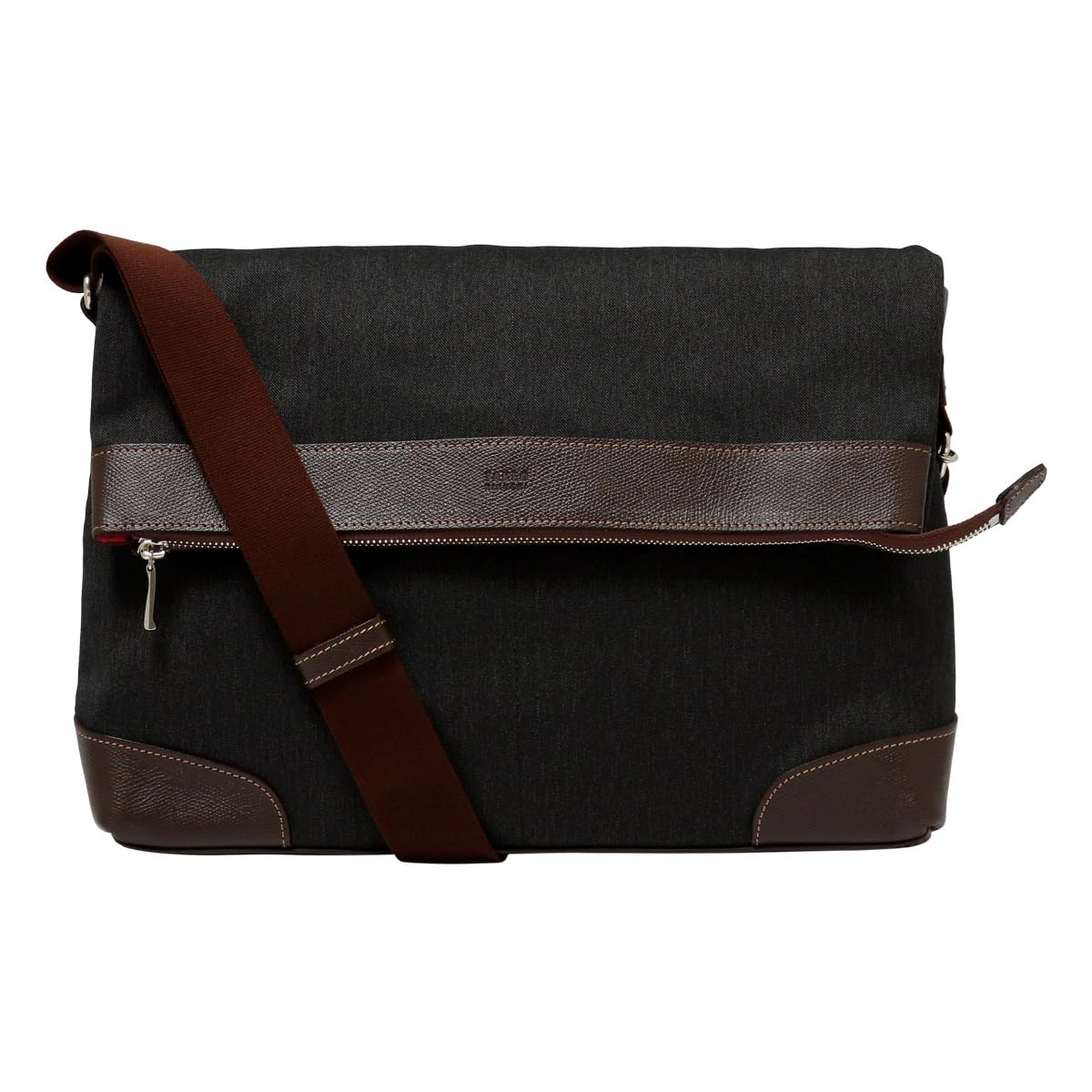 

Takeo Kikuchi Third Shoulder Bag, A4 Size, Made in Japan, No. 723102, Black