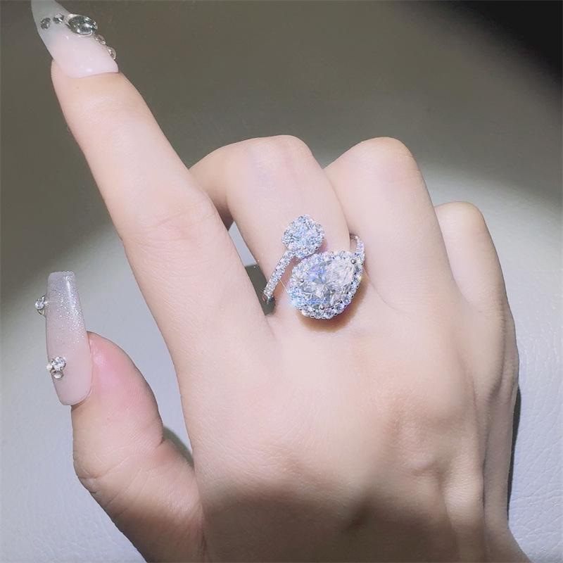2 Carat Water Drop Moissanite Ring for Women, D Color, VVS1, Micro-set, Diamond Pen Tested, New European & American Style