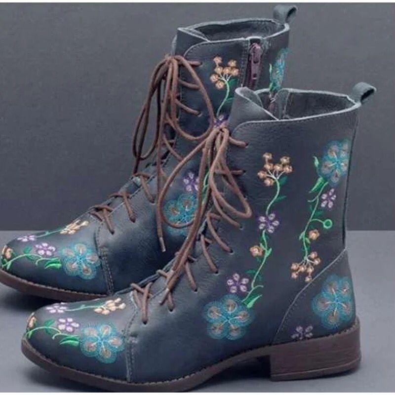 Wish hot sale new flat-bottomed lace-up embroidered Martin boots women's autumn and winter new embroidered medium boots