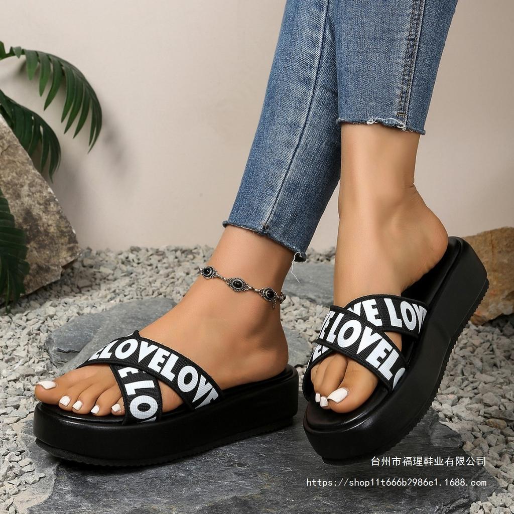 New cross-strapped thick-bottomed cool slippers 2025 summer casual letter color matching large-size beach slippers women 43