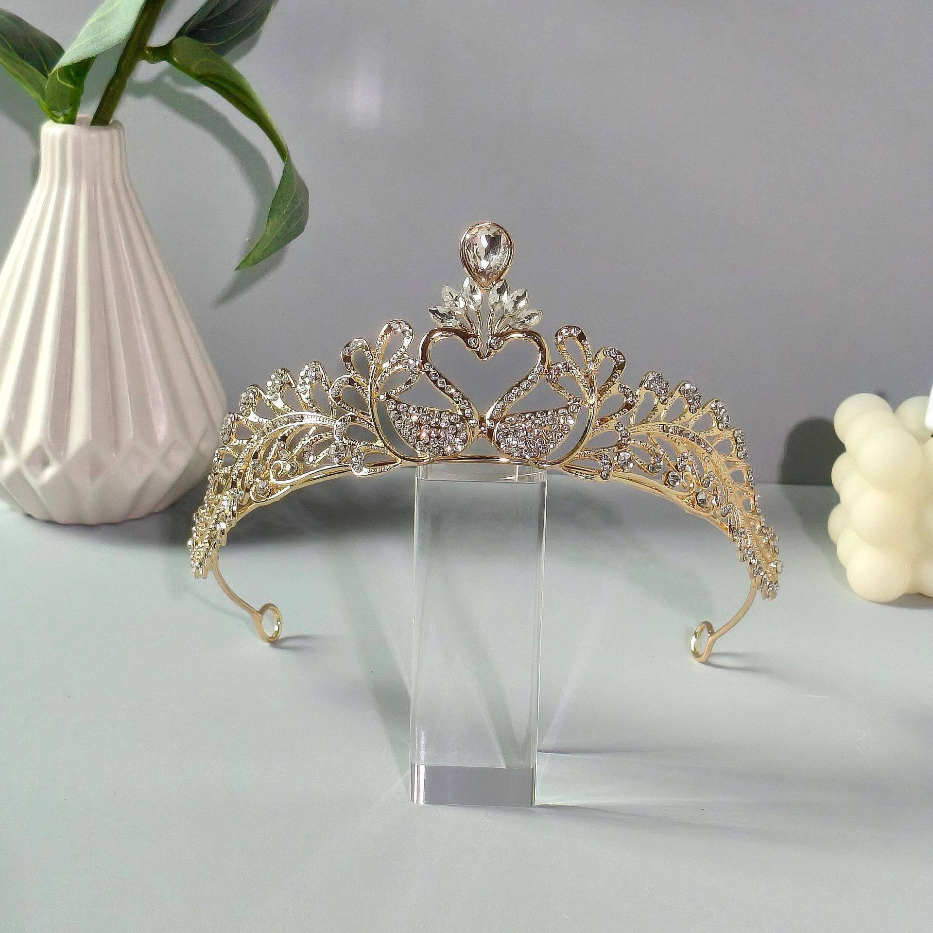 Peacock Rhinestone Princess Crown for Elegant Bridal Wedding Dress or 18th Birthday Party золотой
